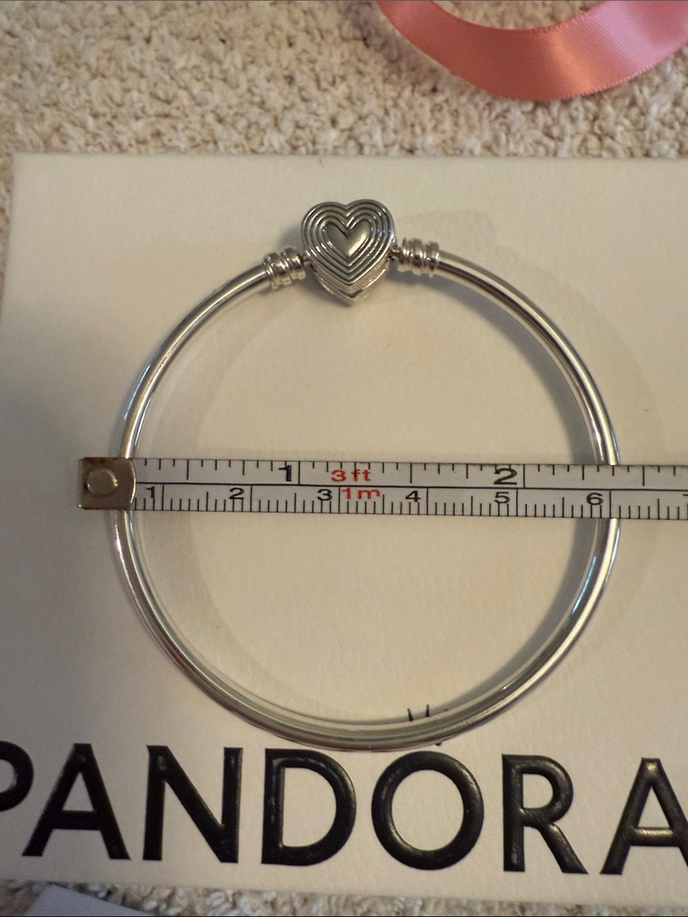 Pandora “Radiating Hearts” Bangle- NWT - Picture 9 of 9